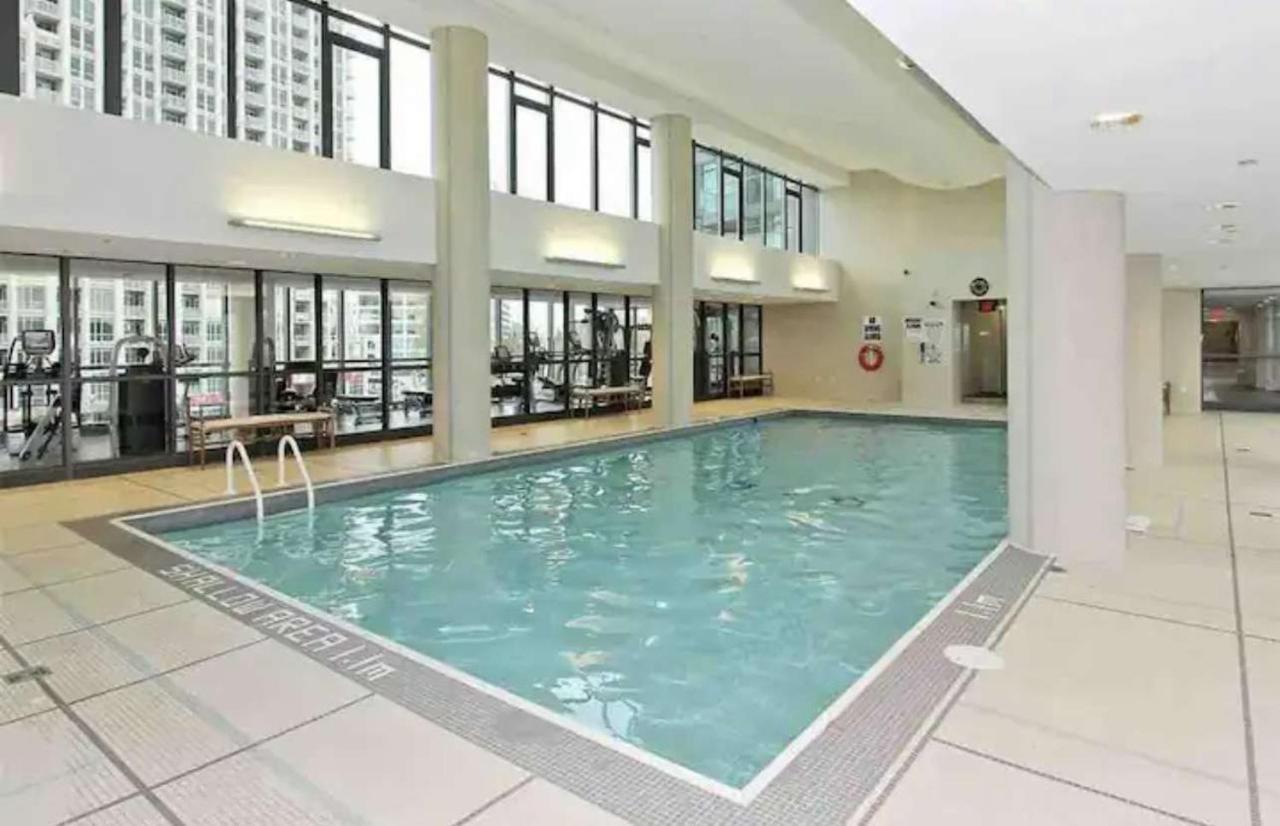 تورونتو Cozy Fort York Condo المظهر الخارجي الصورة